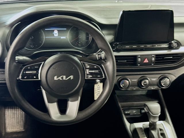 Used 2023 Kia Forte LXS w/ LXS Technology Package image 13