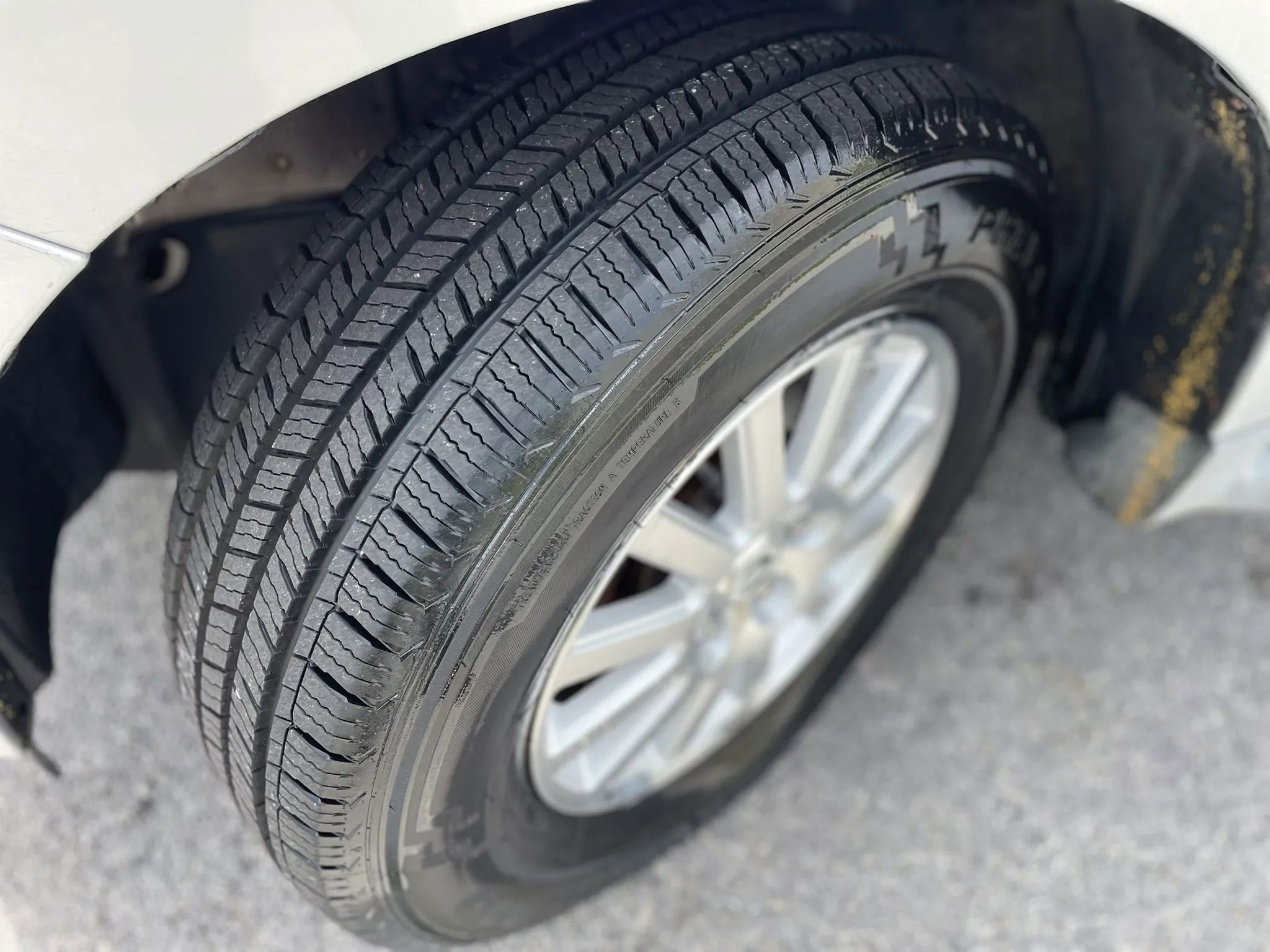 Used 2010 Mercury Mariner Premier image 14