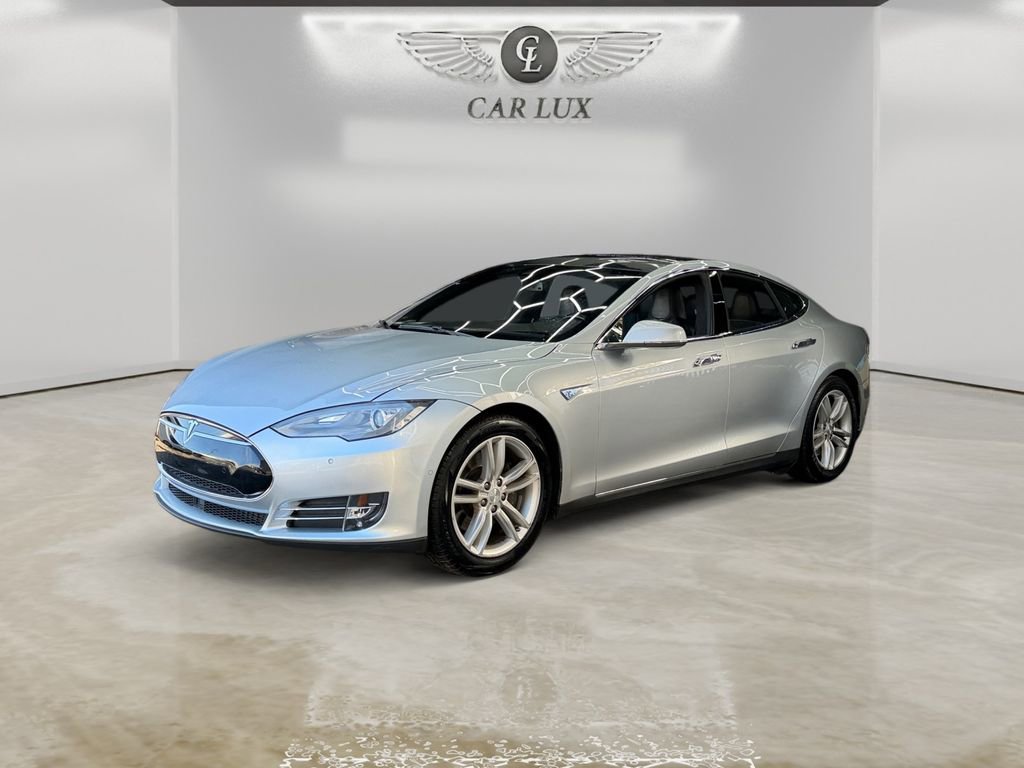 Used 2015 Tesla Model S 70D image 1