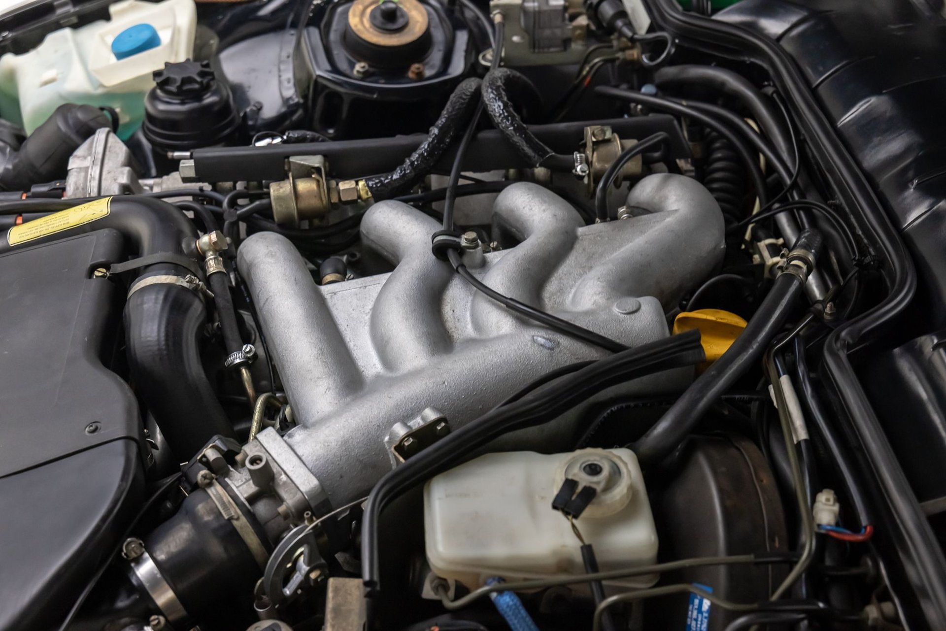 Used 1989 Porsche 944 Turbo RWD image 21