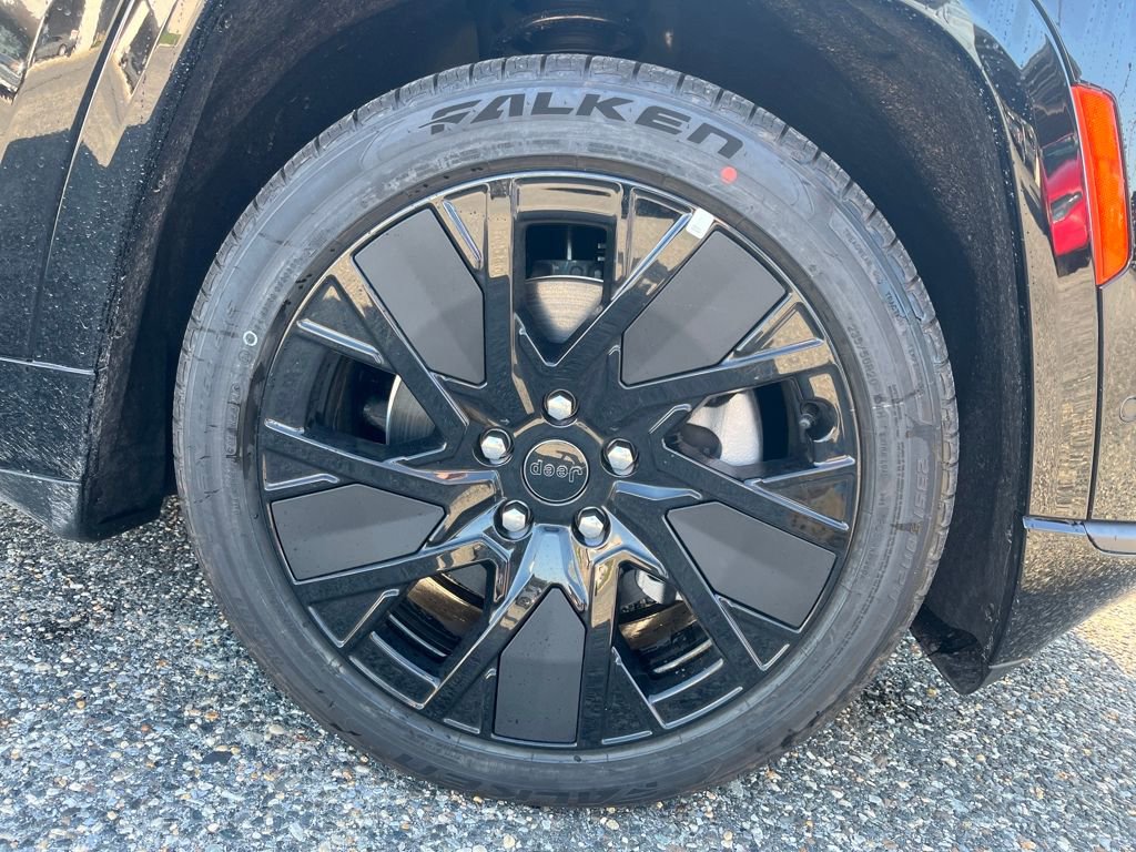 New 2025 Jeep Wagoneer S Launch Edition image 24