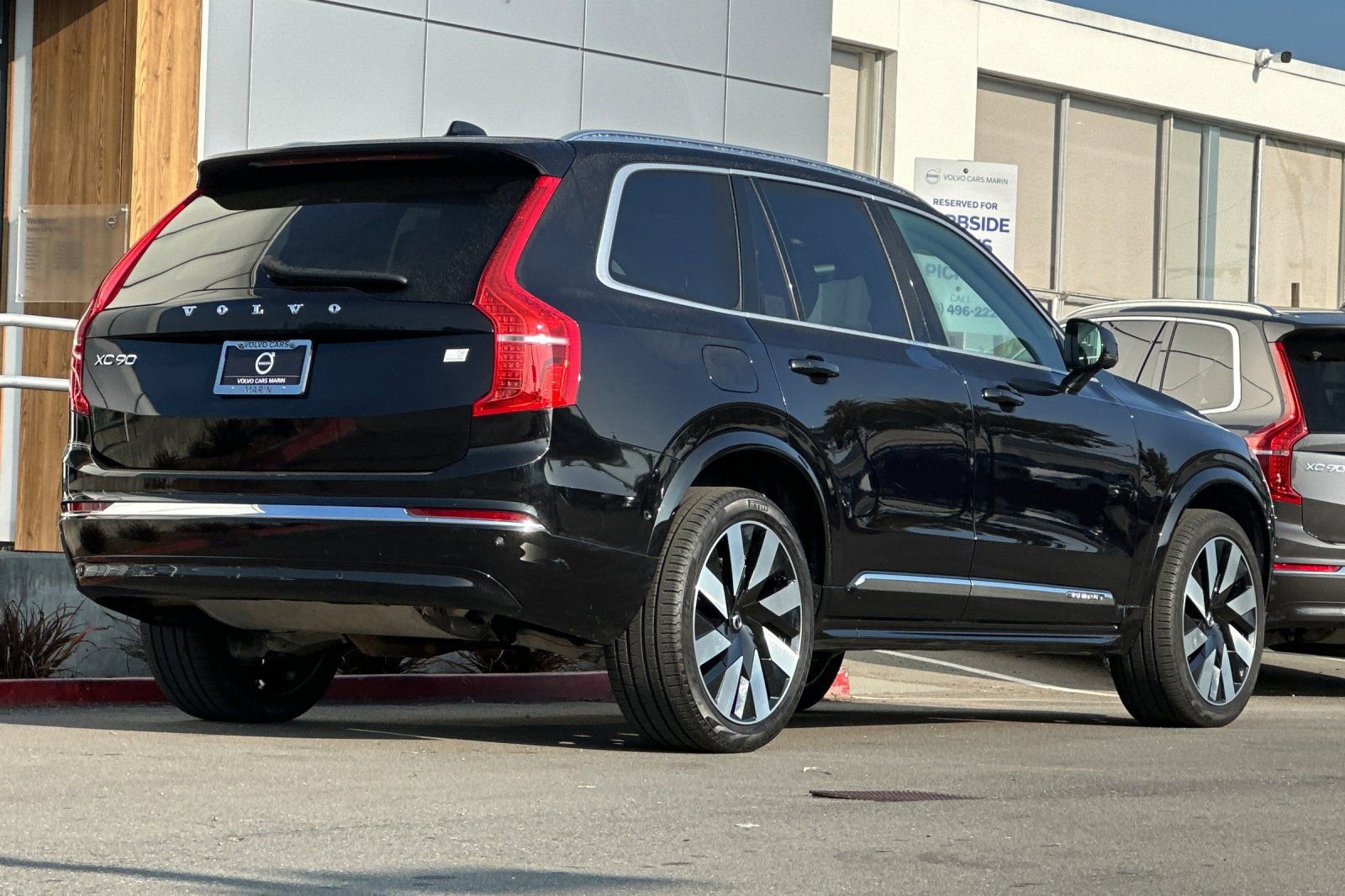 Certified 2023 Volvo XC90 T8 Ultimate image 2