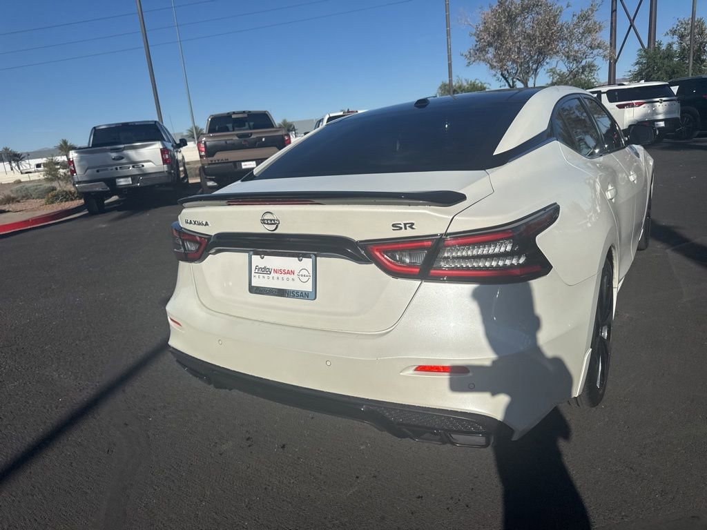 Used 2023 Nissan Maxima SR w/ Sport Mat Group FWD image 9