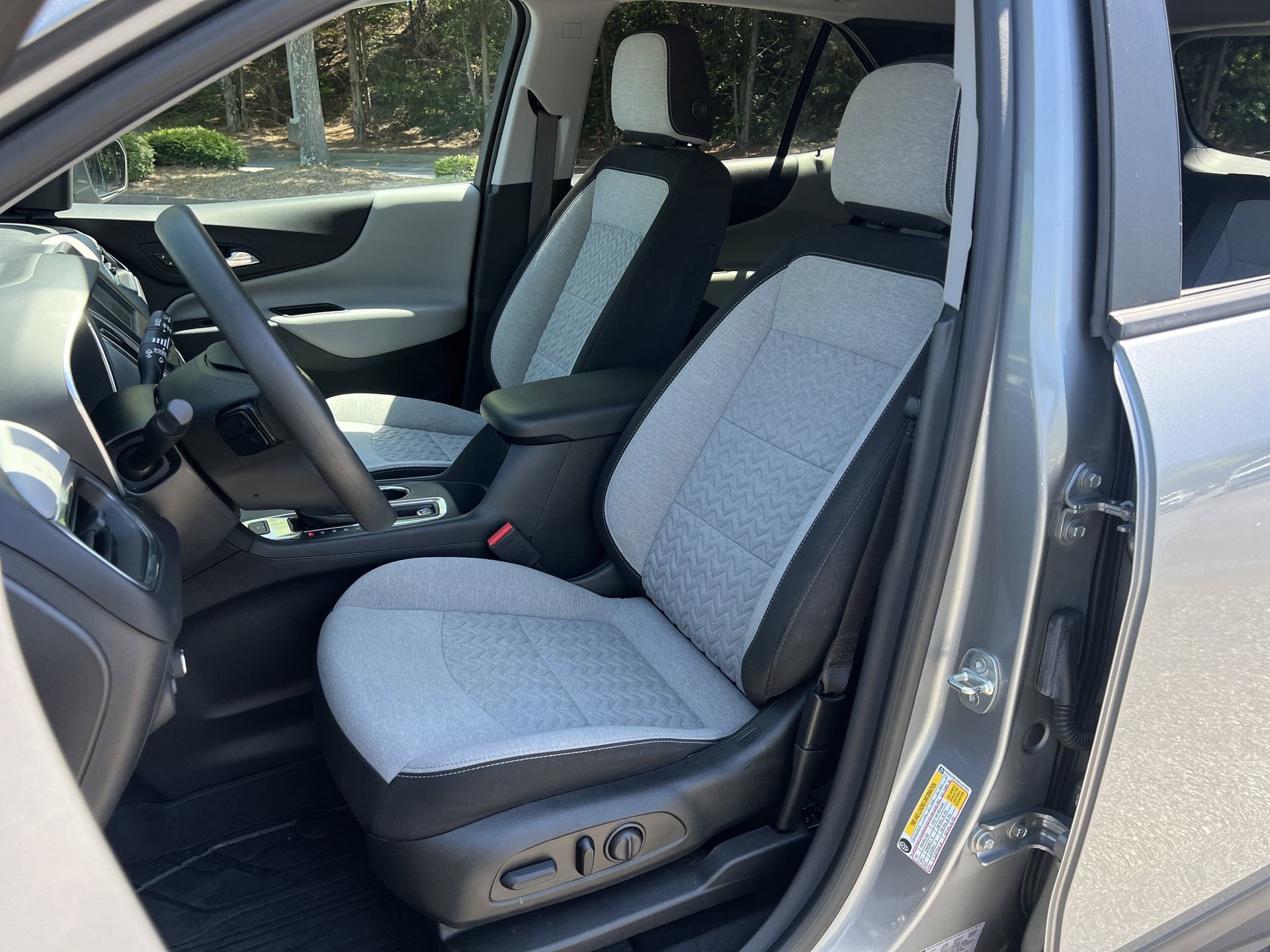 Used 2023 Chevrolet Equinox LS w/ LS Convenience Package AWD/4WD image 14