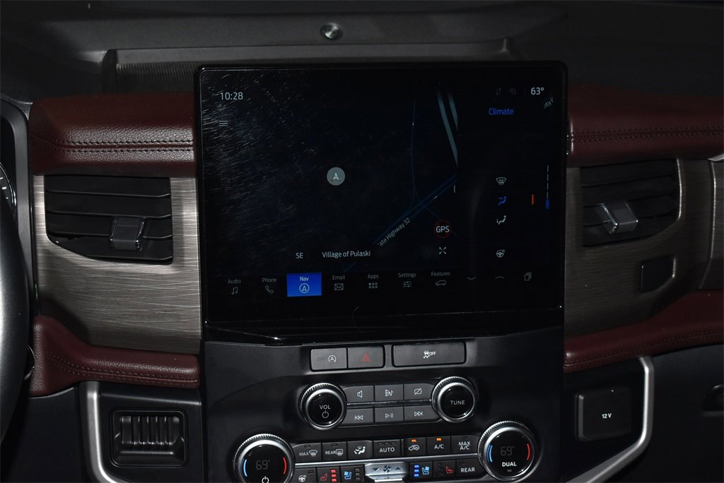 Used 2024 Ford Expedition Limited image 17