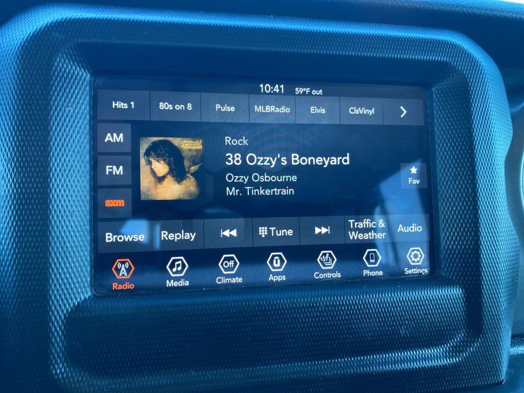 Used 2022 Jeep Gladiator Sport image 32