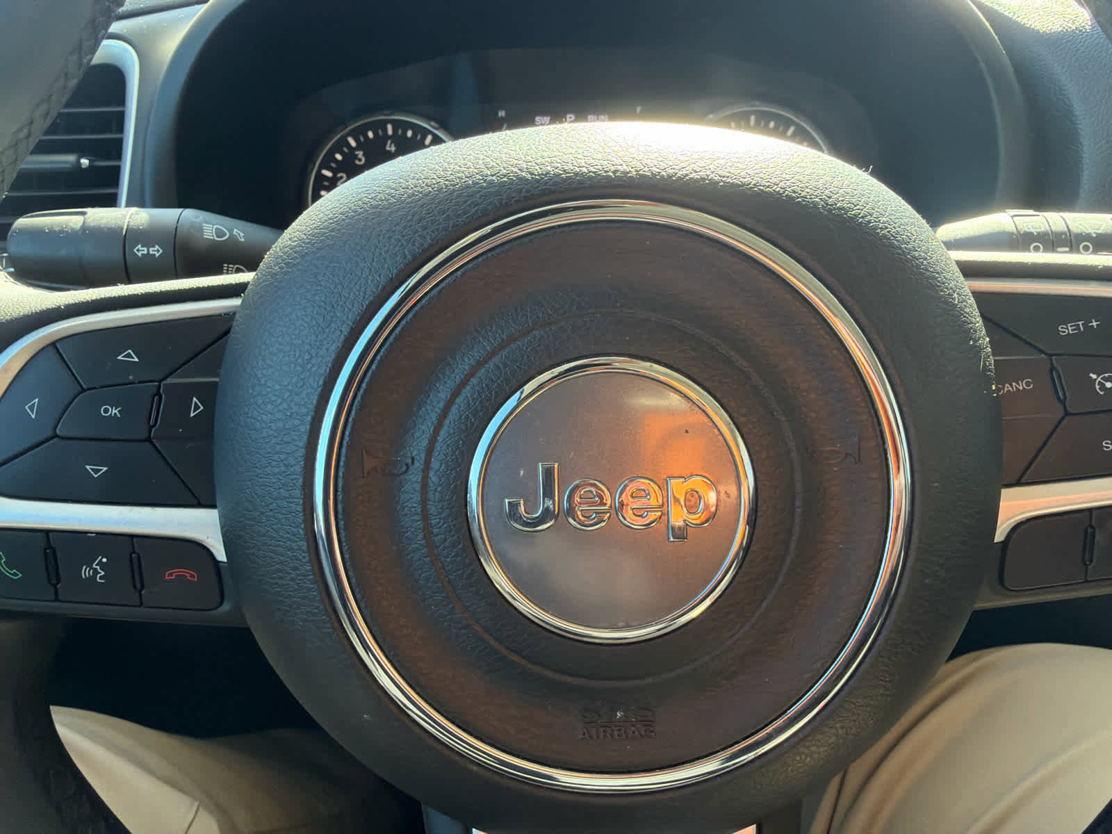 Used 2018 Jeep Renegade Latitude image 21
