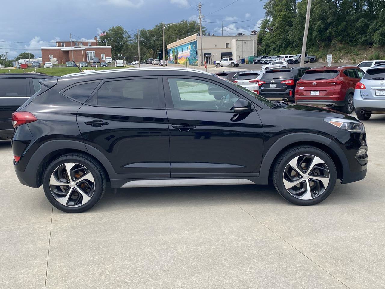 Used 2017 Hyundai Tucson Sport FWD image 5