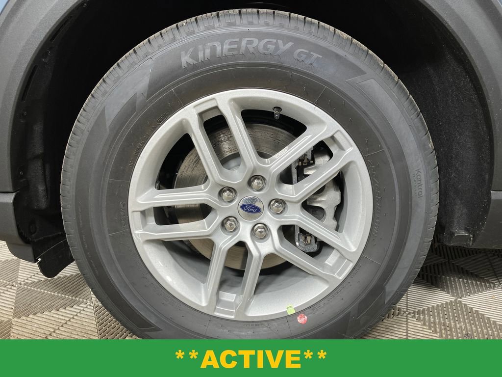 New 2026 Ford Explorer Active RWD image 12