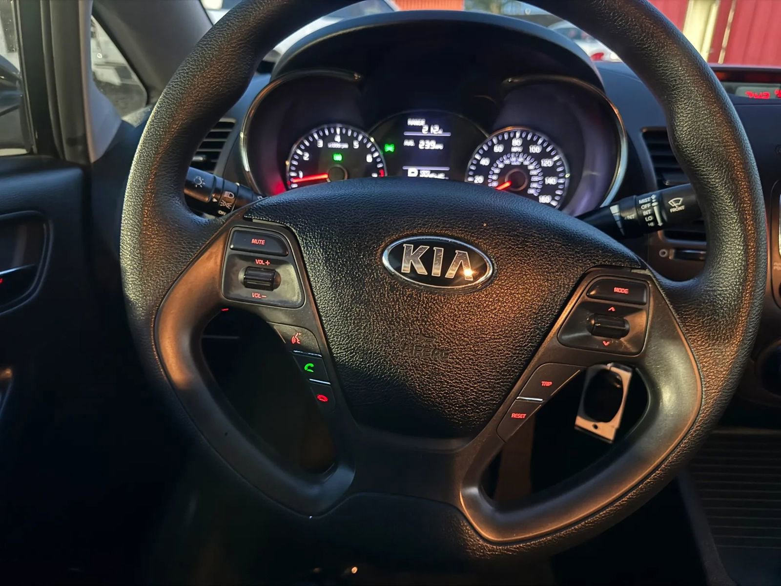 Used 2016 Kia Forte LX FWD image 27