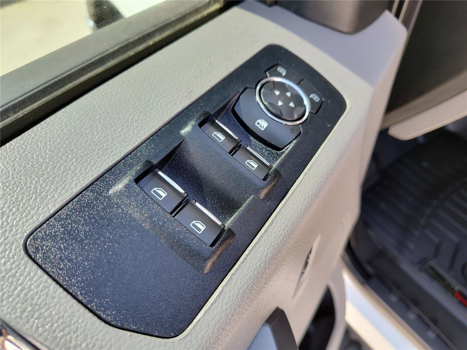 Used 2019 Ford F150 XLT w/ Trailer Tow Package image 16