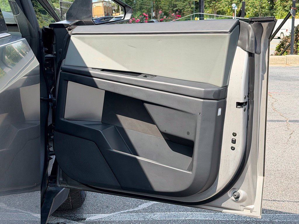 Used 2025 Tesla Cybertruck AWD Crew Cab image 35