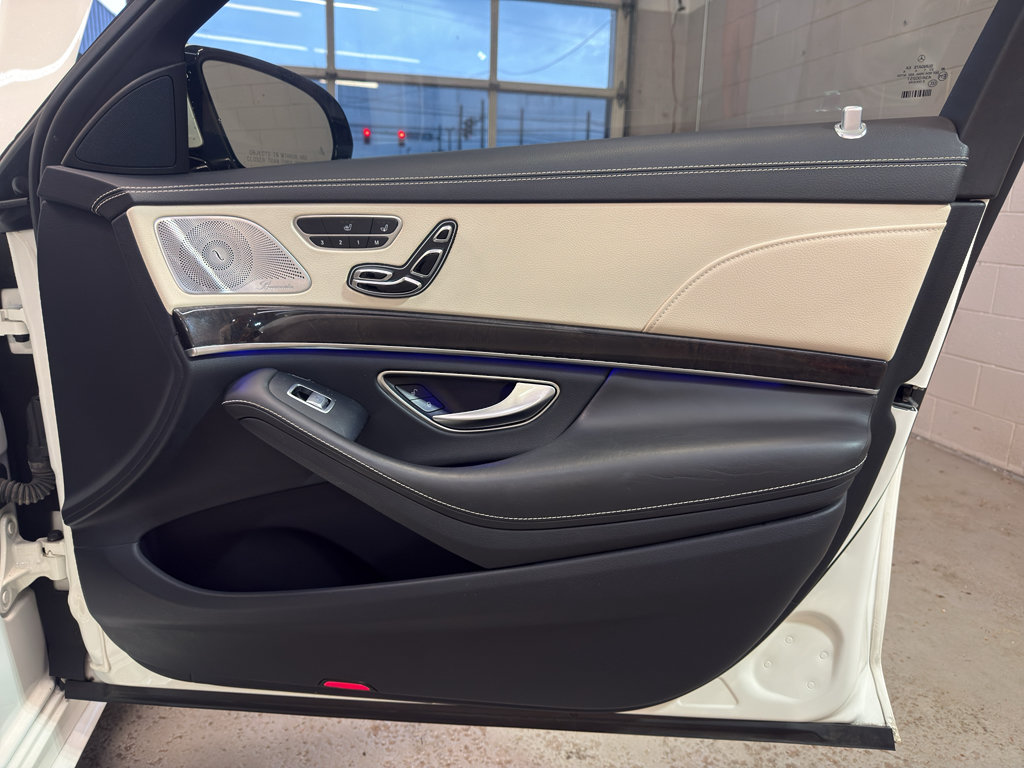 Used 2015 Mercedes-Benz S 550 Sedan image 21
