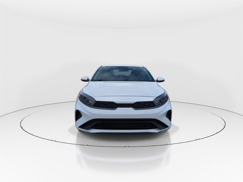 Used 2023 Kia Forte LXS FWD image 3