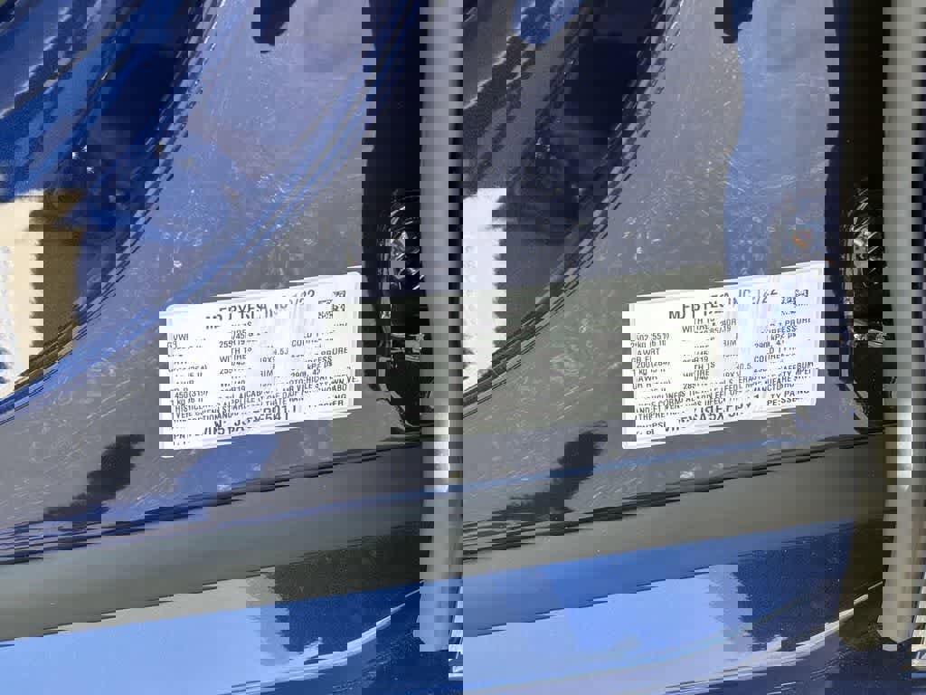 Used 2023 Tesla Model S image 10