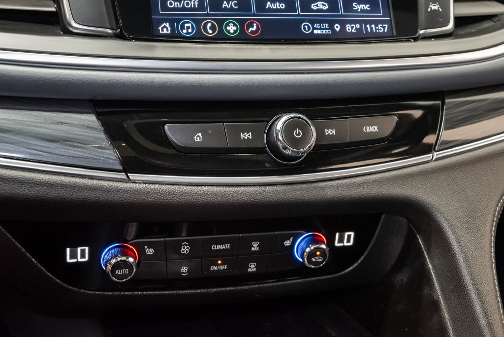 Used 2023 Buick Enclave Essence w/ Experience Buick Package FWD image 23