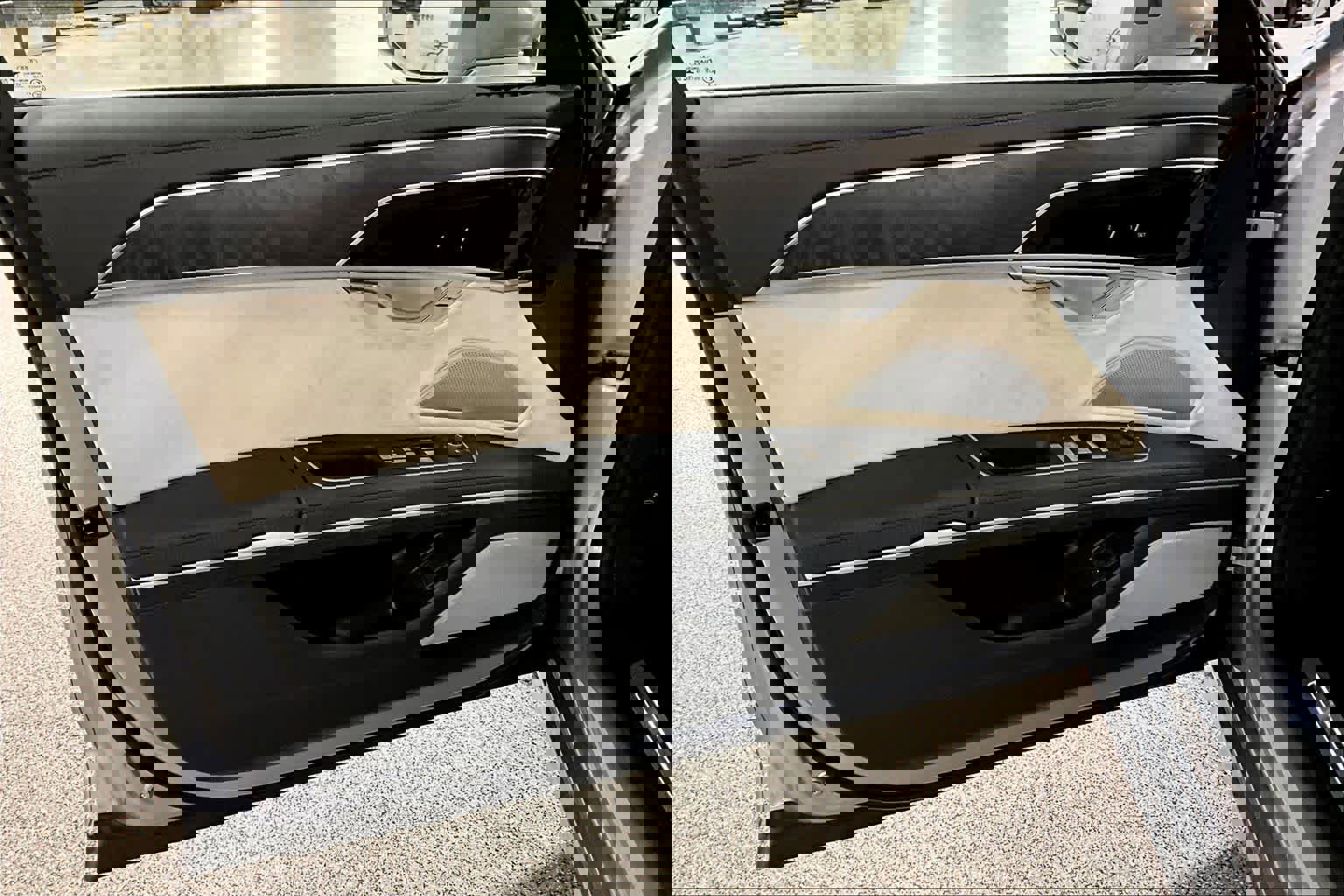 New 2026 Audi A8 L 3.0T image 10