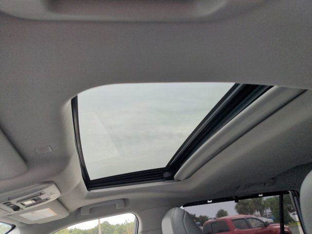 Used 2022 Toyota Highlander Limited image 20