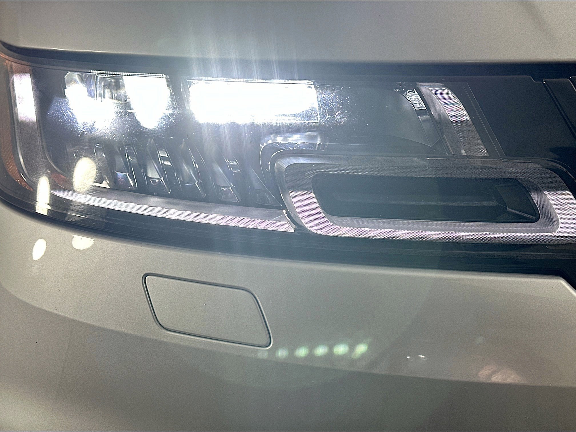 Used 2021 Land Rover Range Rover Sport HST AWD/4WD image 42