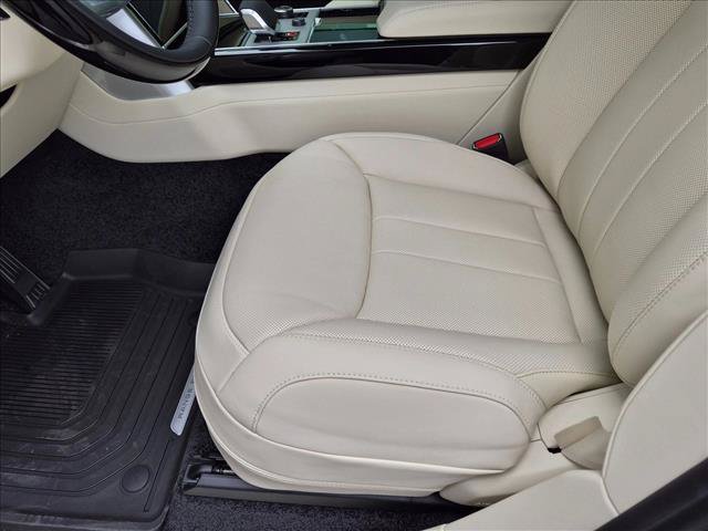 New 2027 Land Rover Range Rover Long Wheelbase SE AWD/4WD image 4