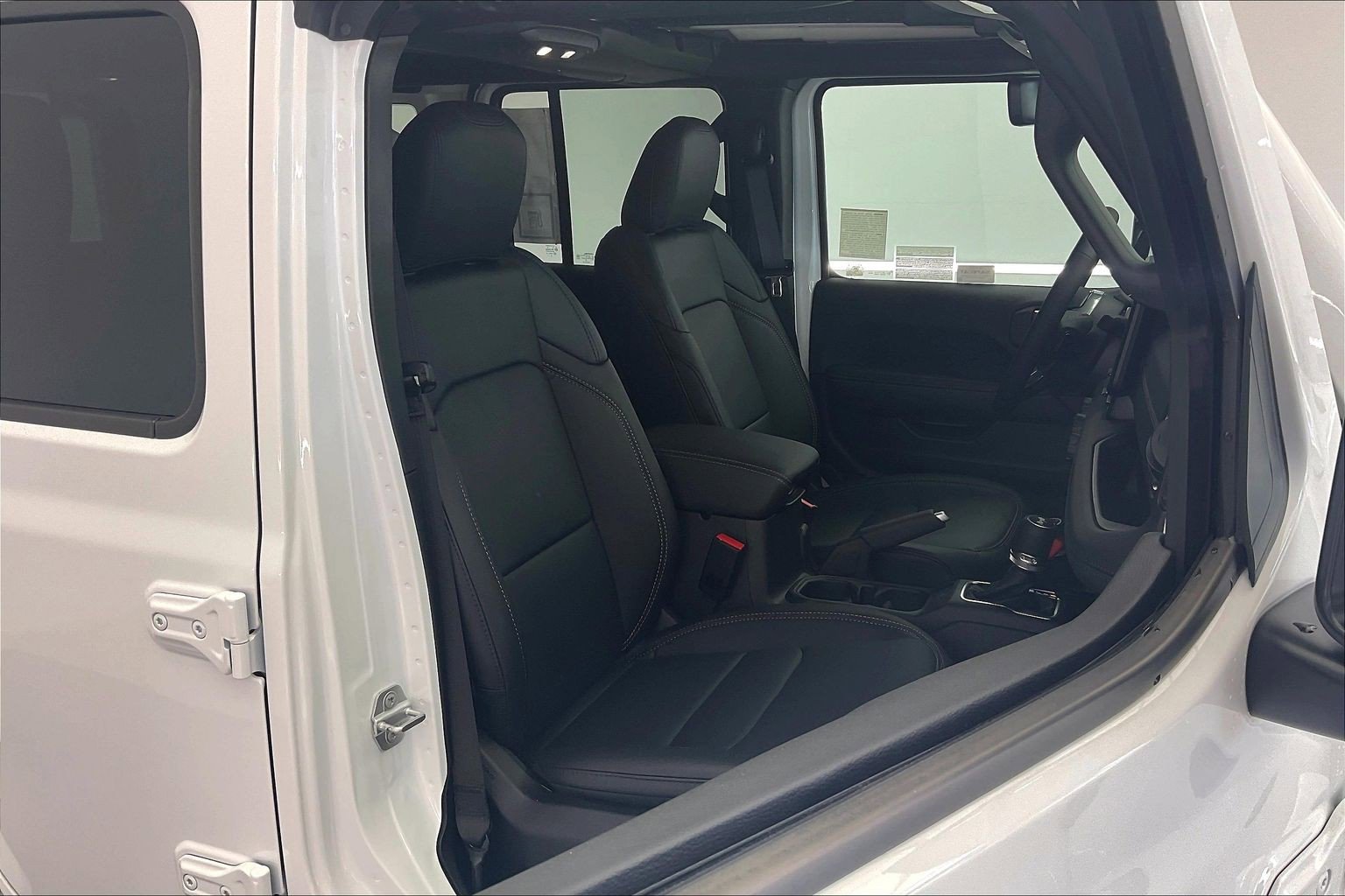 New 2026 Jeep Wrangler Sahara AWD/4WD image 9