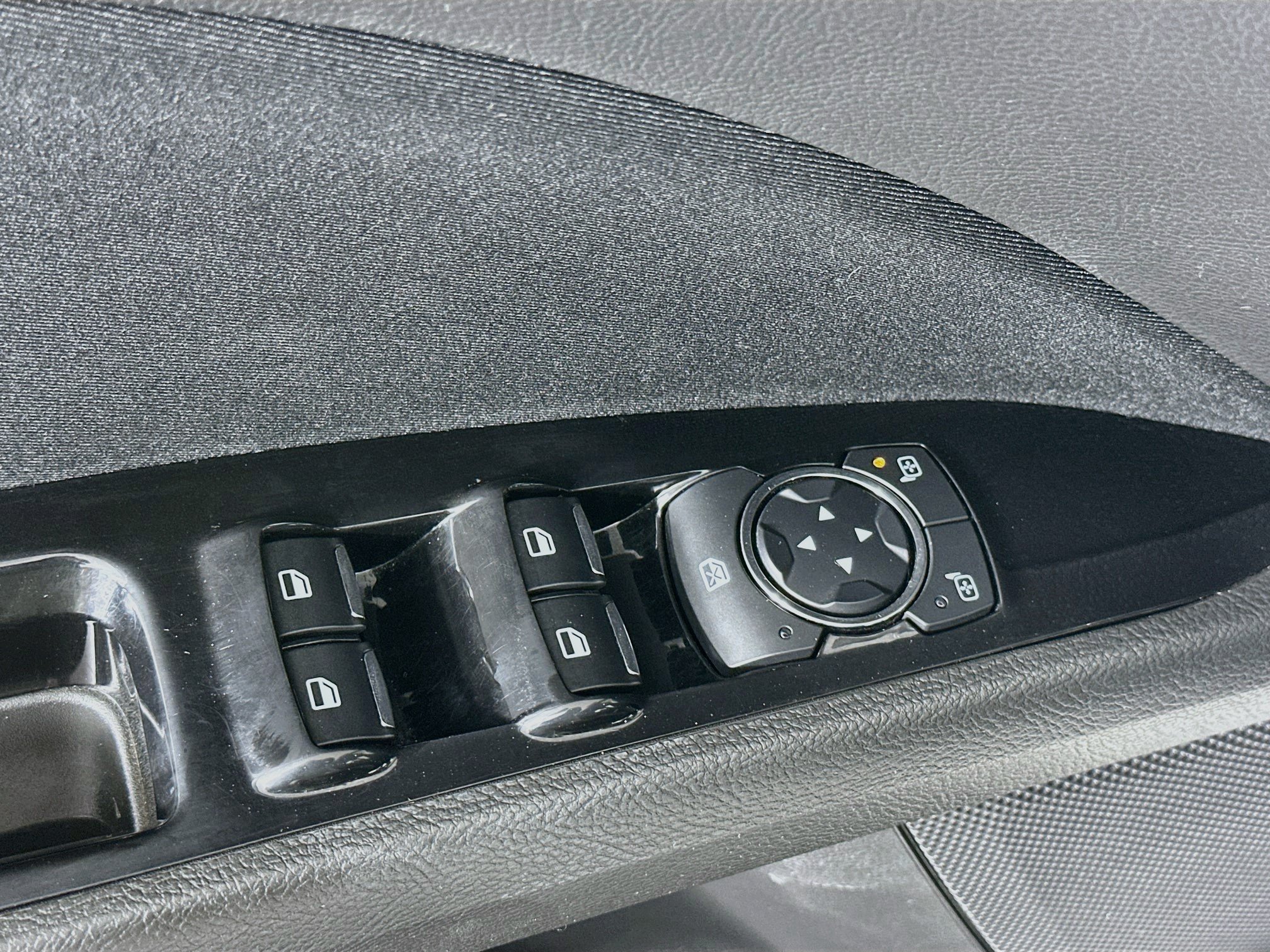 Used 2013 Ford Fusion SE FWD image 15