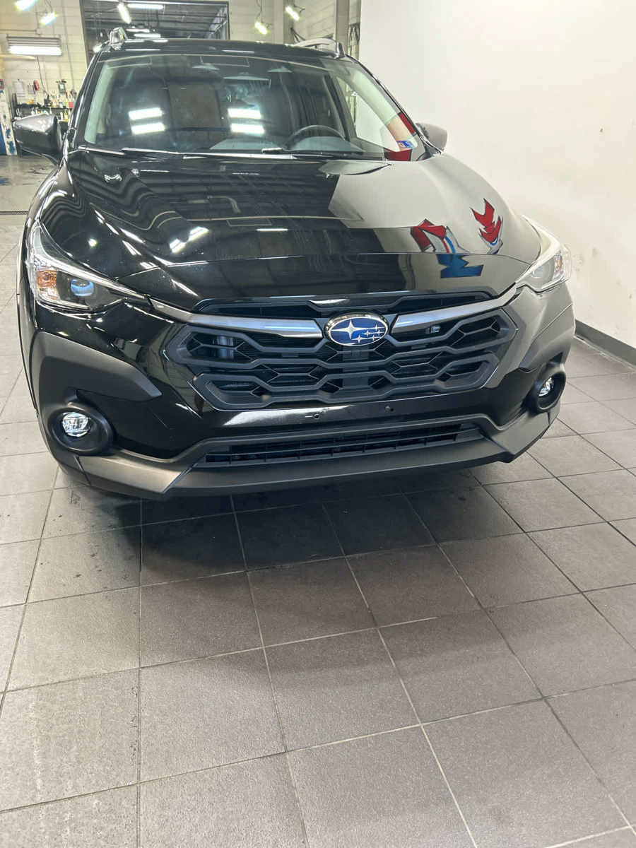 Used 2024 Subaru Crosstrek 2.0i Premium AWD/4WD image 3