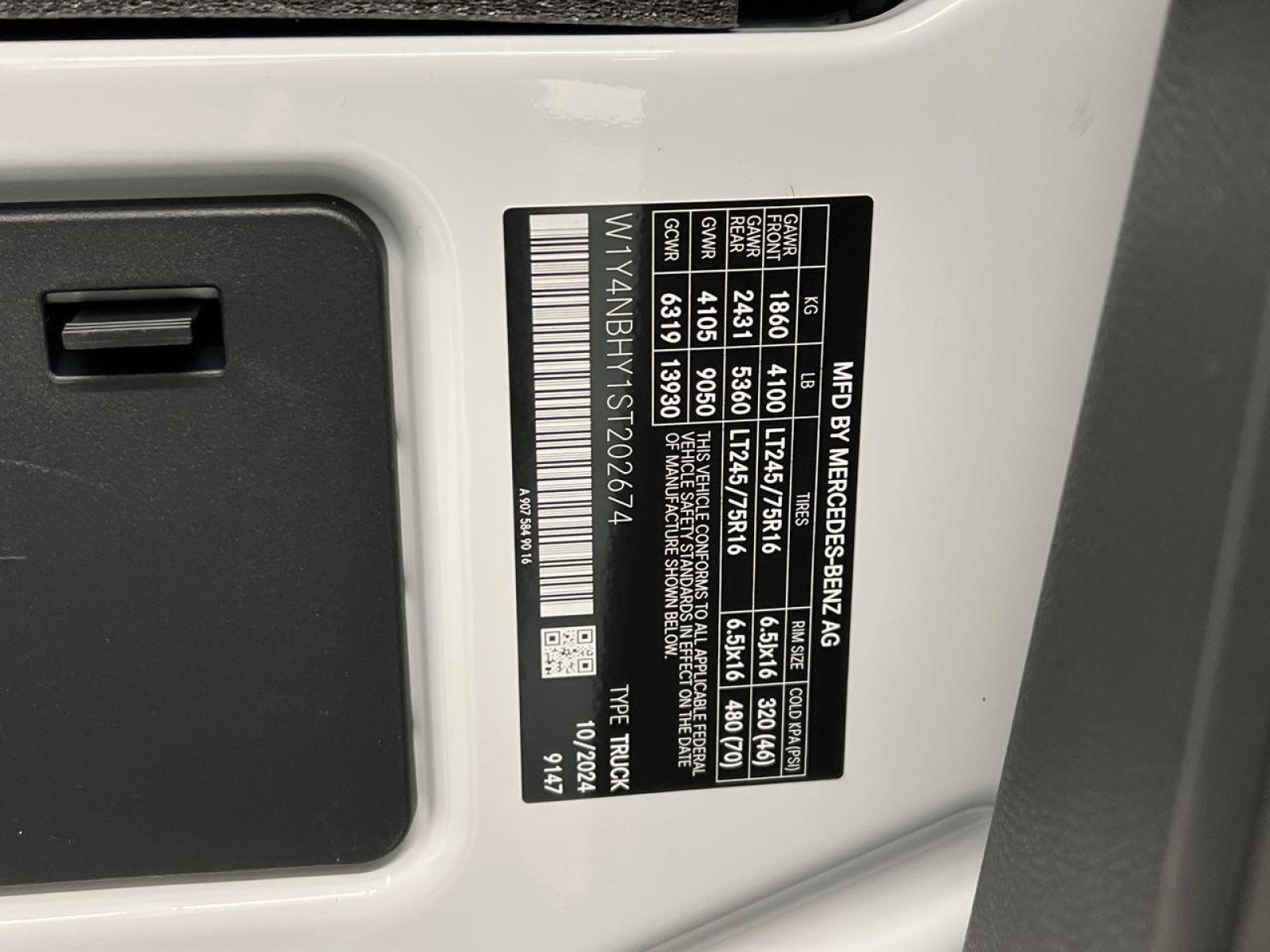 New 2025 Mercedes-Benz Sprinter 2500 image 36