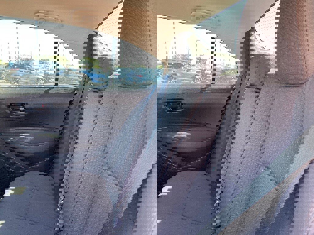 Used 2022 Toyota Corolla LE image 11