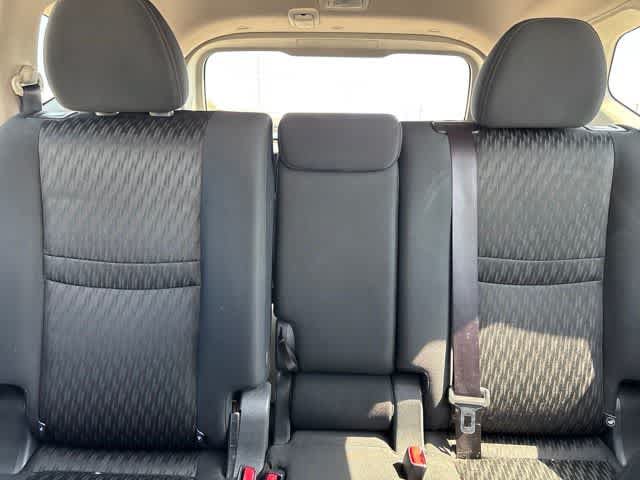 Used 2017 Nissan Rogue SV w/ SV Premium Package FWD image 21