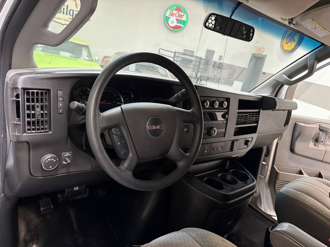 Used 2020 GMC Savana 2500 w/ Driver Convenience Package RWD image 25