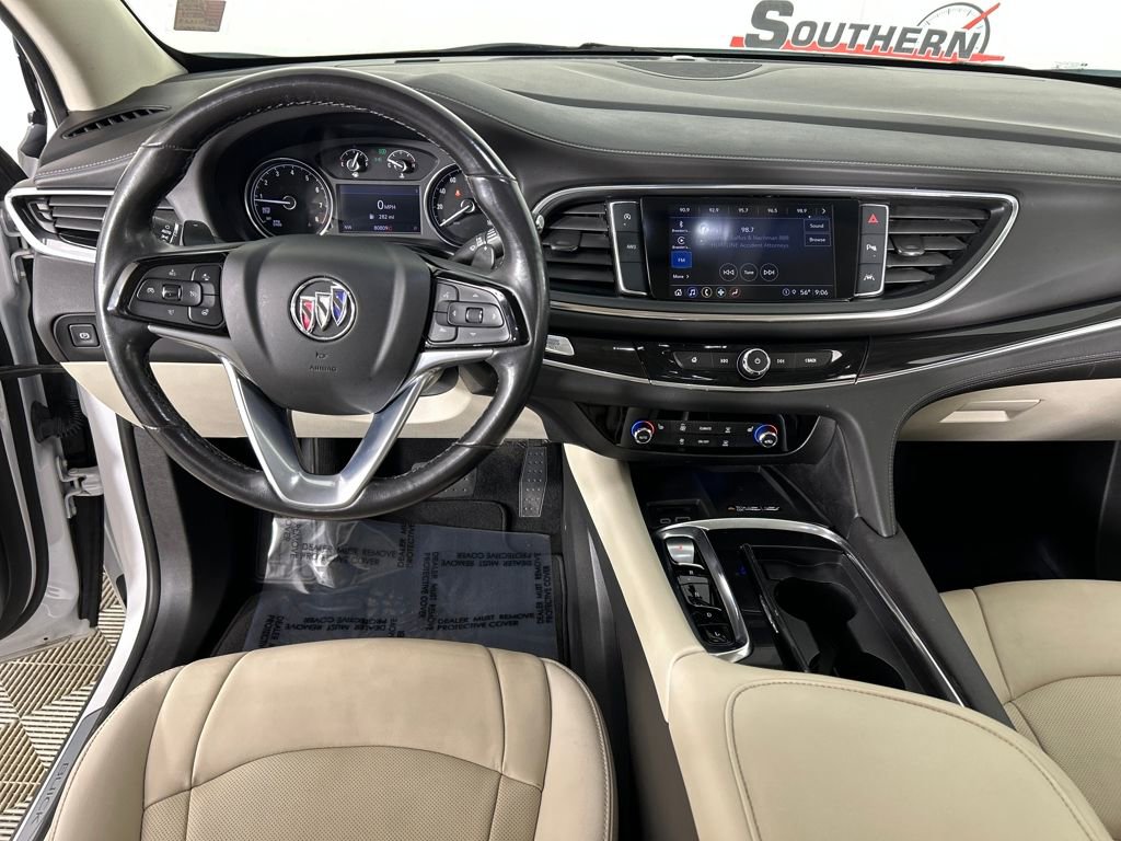 Used 2023 Buick Enclave Essence image 19