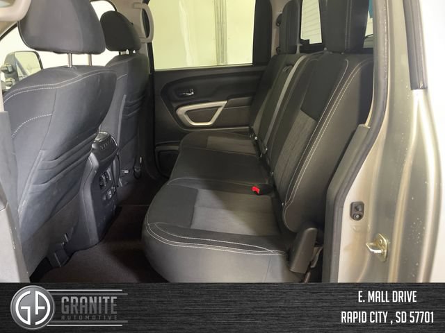 Used 2019 Nissan Titan SV w/ SV Convenience Package AWD/4WD image 19