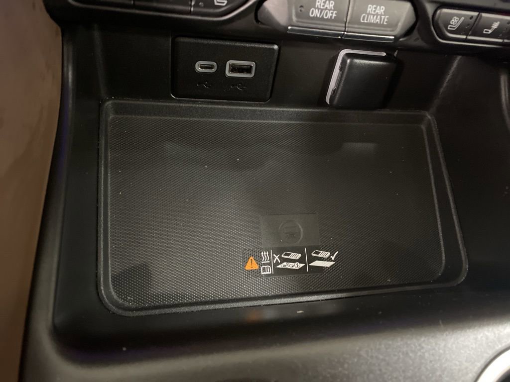 Used 2022 Chevrolet Tahoe High Country image 54