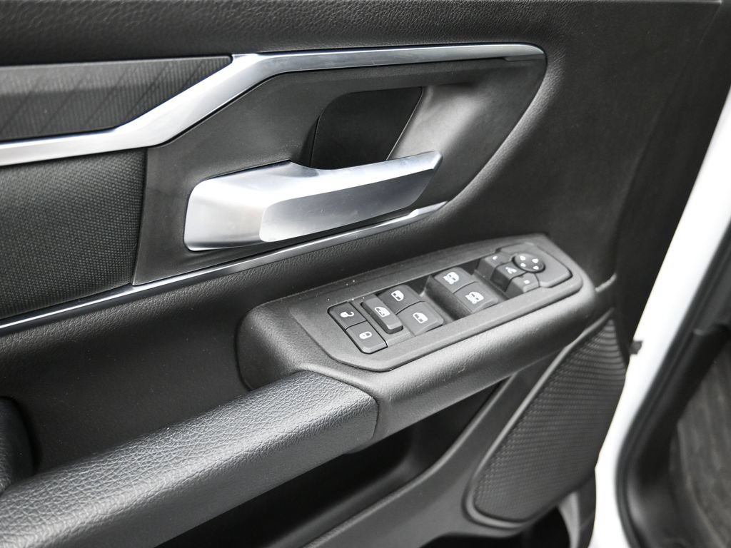 Used 2025 RAM 1500 Big Horn AWD/4WD image 11