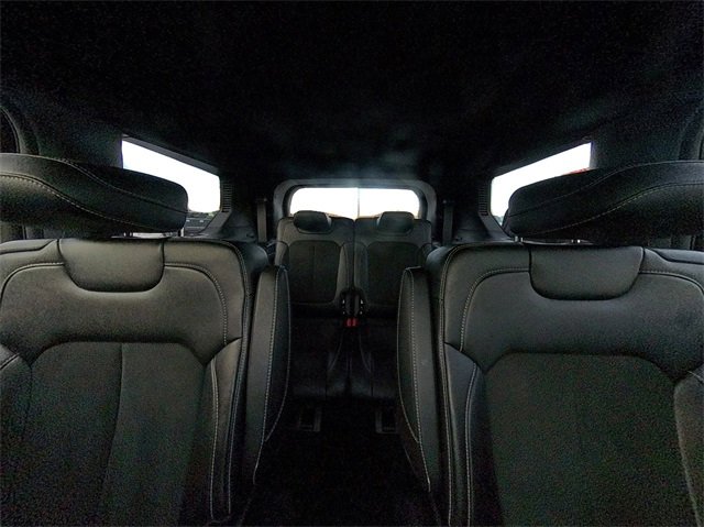 Used 2023 Jeep Grand Cherokee L Laredo image 36