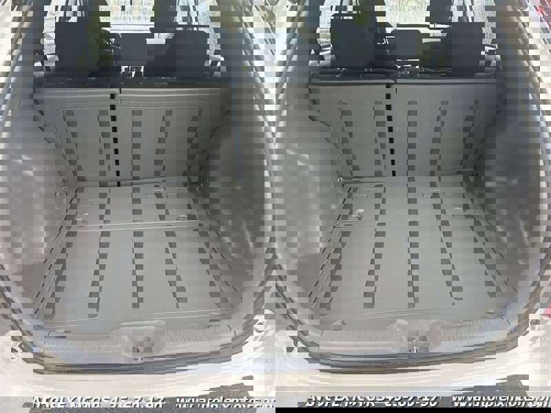 Used 2010 Toyota Matrix S image 32