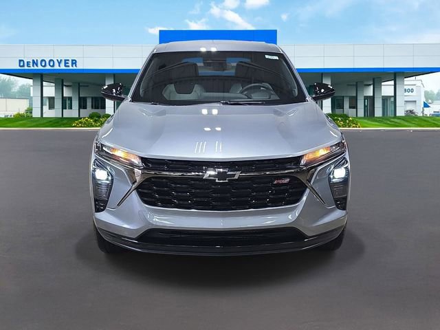 New 2026 Chevrolet Trax RS w/ Driver Confidence Package image 3