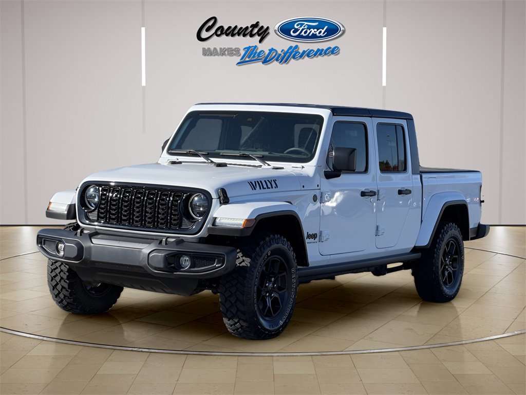 Used 2024 Jeep Gladiator Sport image 2