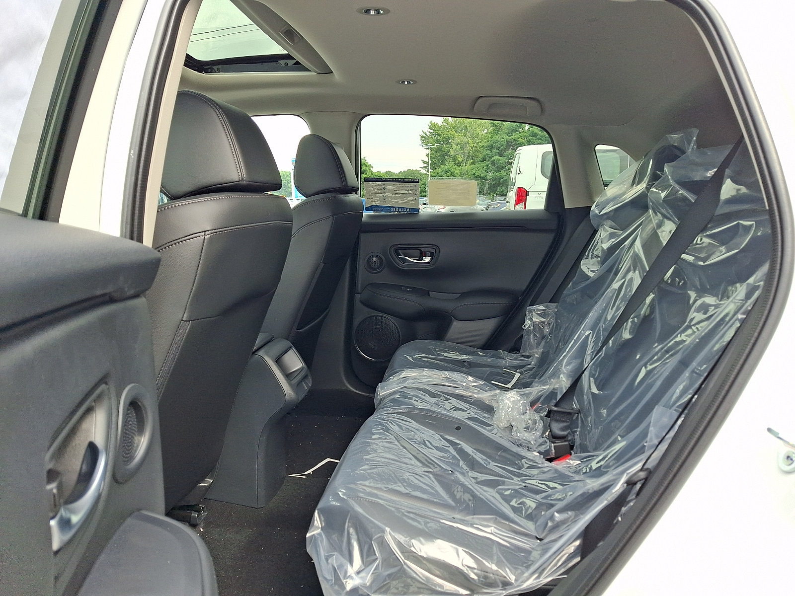 New 2027 Honda HR-V EX-L image 6