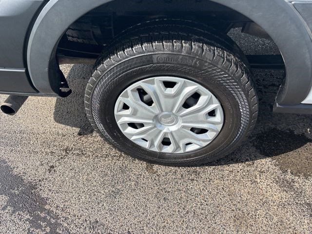 Used 2023 Ford Transit 350 XLT image 34