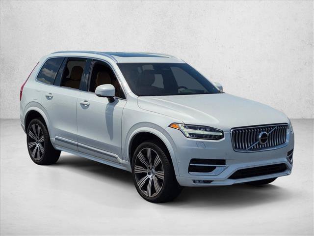 Used 2023 Volvo XC90 B6 Ultimate w/ Lounge Package AWD/4WD video 3