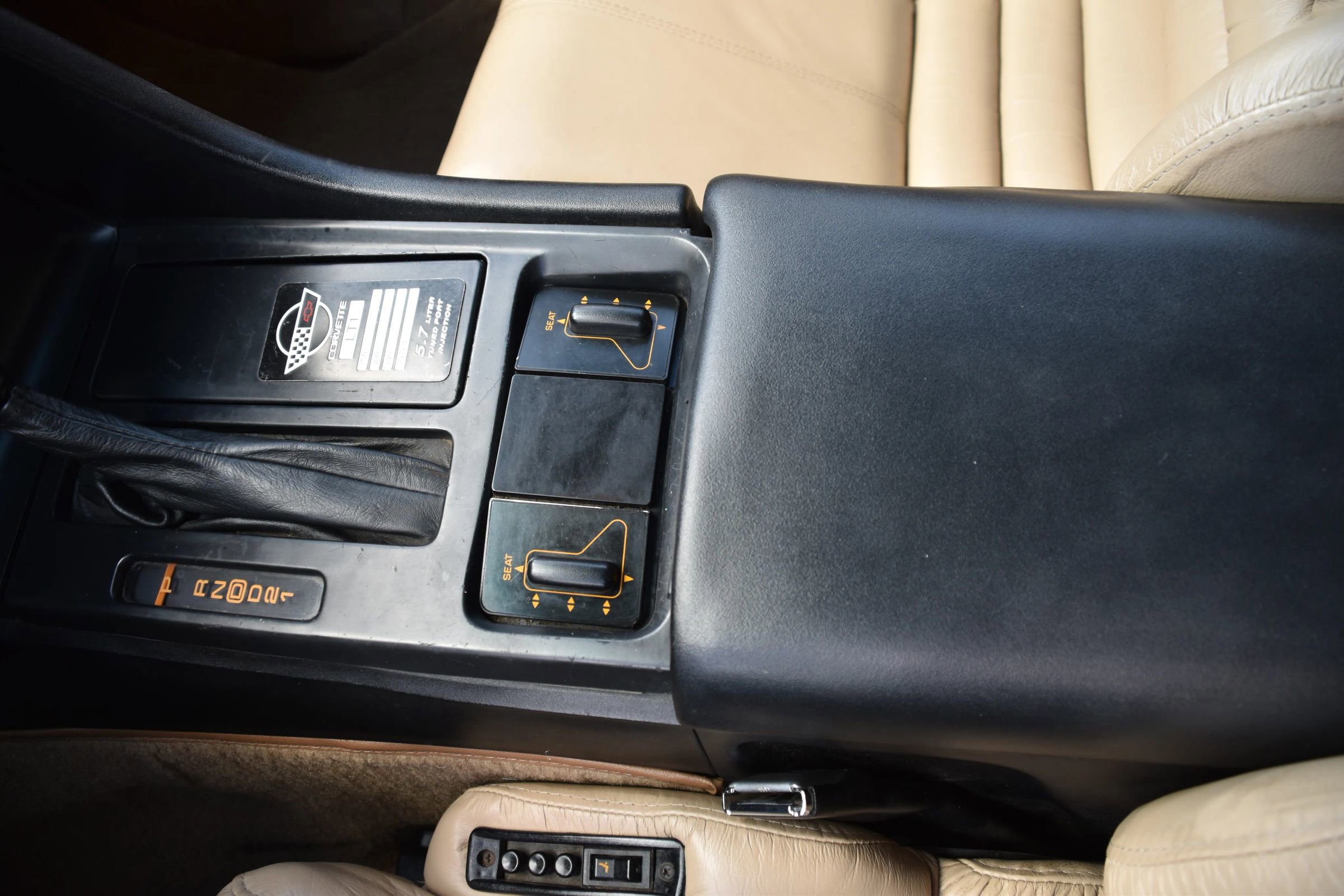 Used 1993 Chevrolet Corvette Convertible image 15