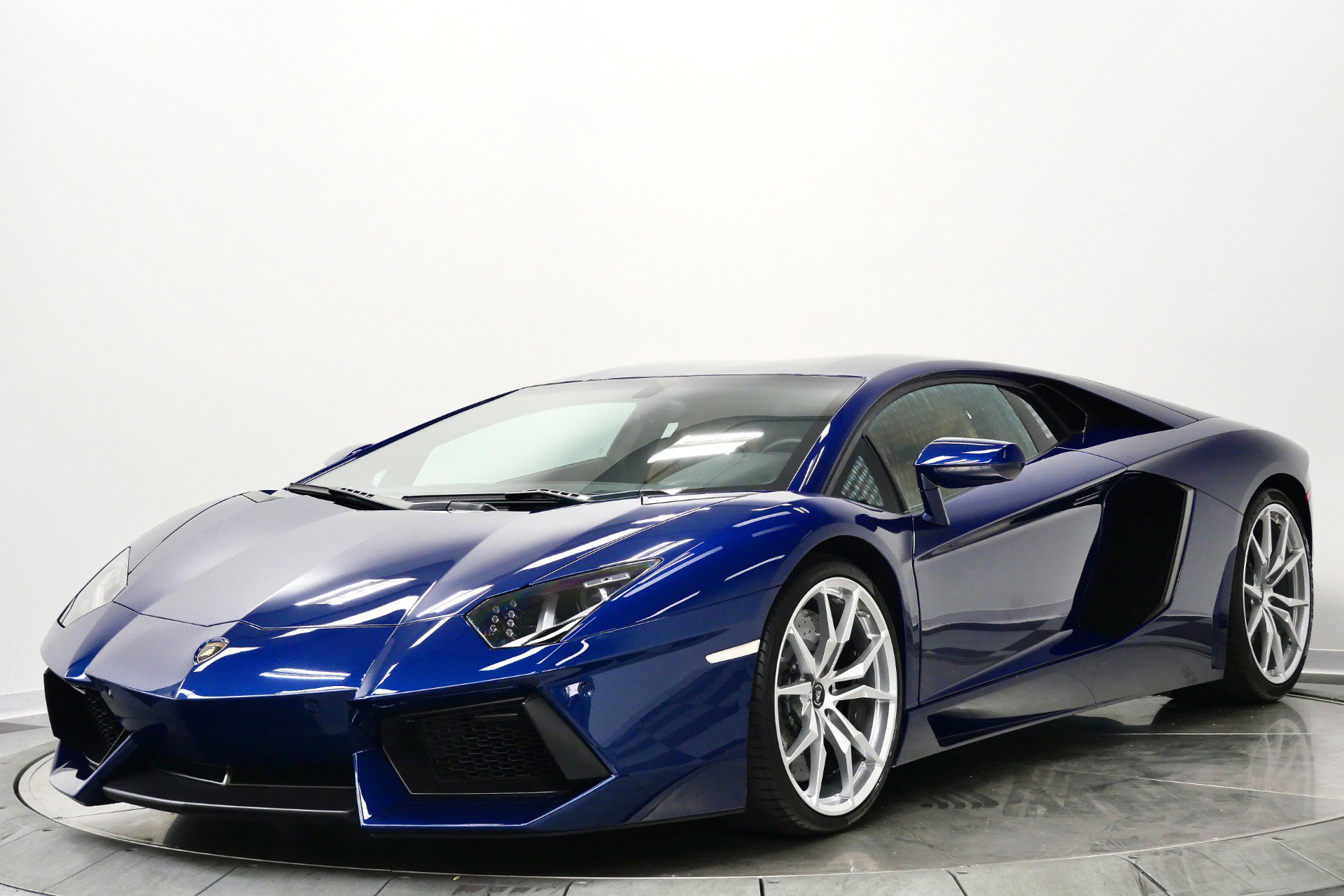 Used 2014 Lamborghini Aventador LP 700-4 image 58