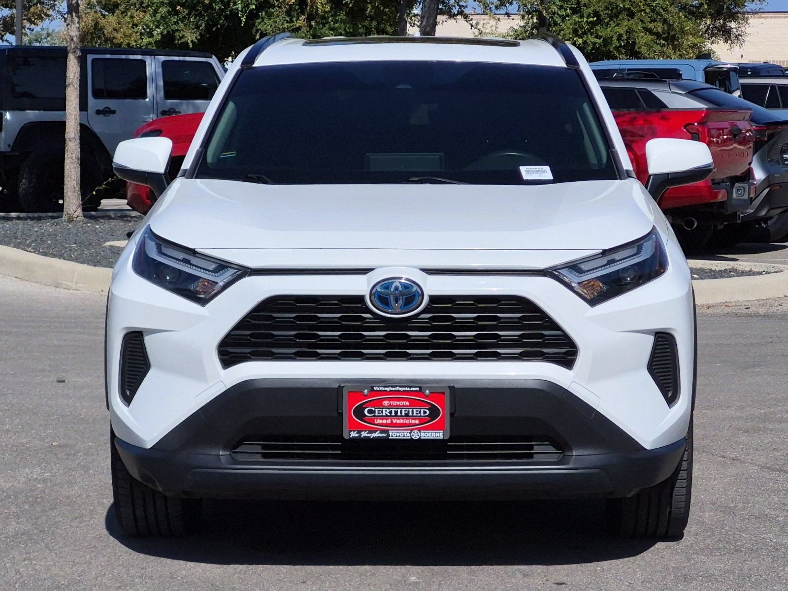 Used 2022 Toyota RAV4 XLE w/ Convenience Package AWD/4WD image 8