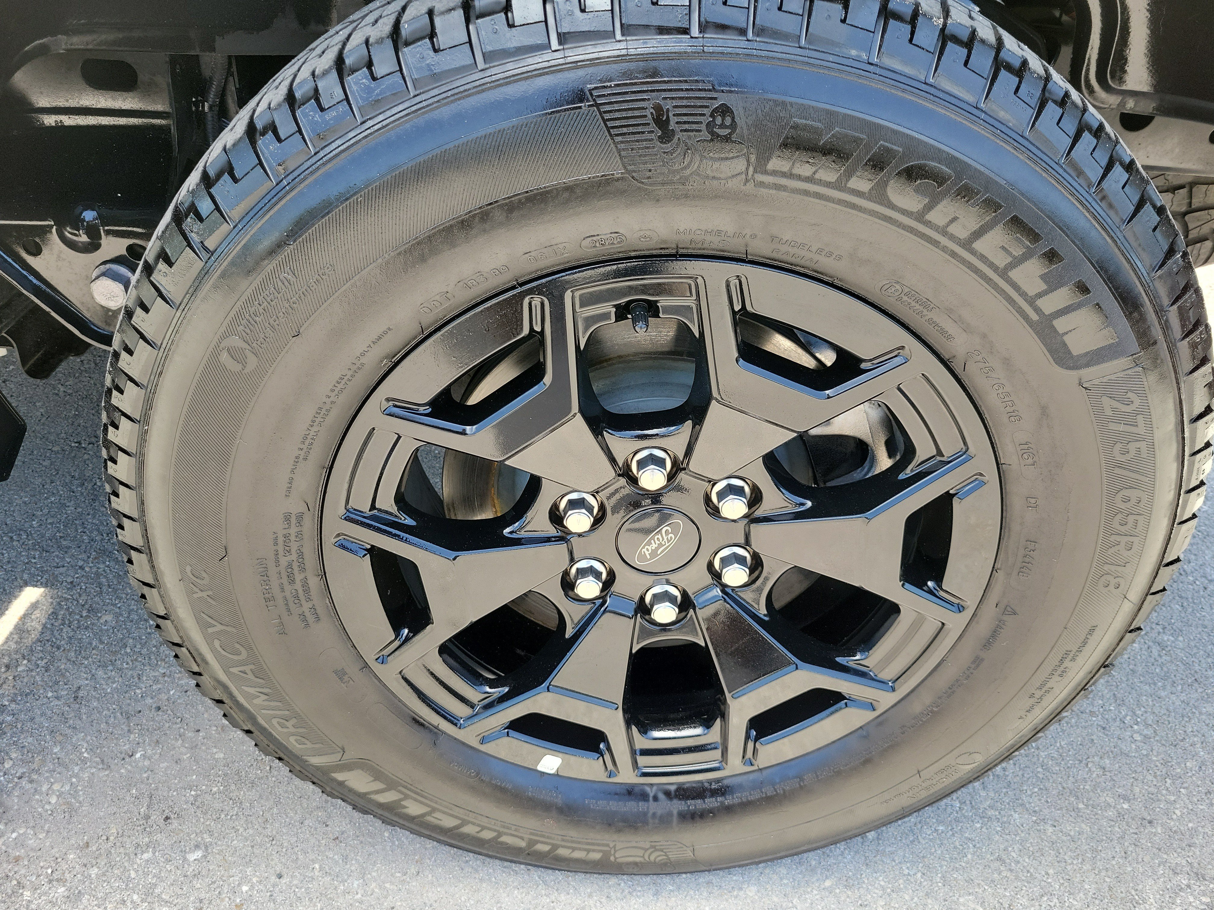 Used 2025 Ford F150 Lightning XLT AWD/4WD image 9