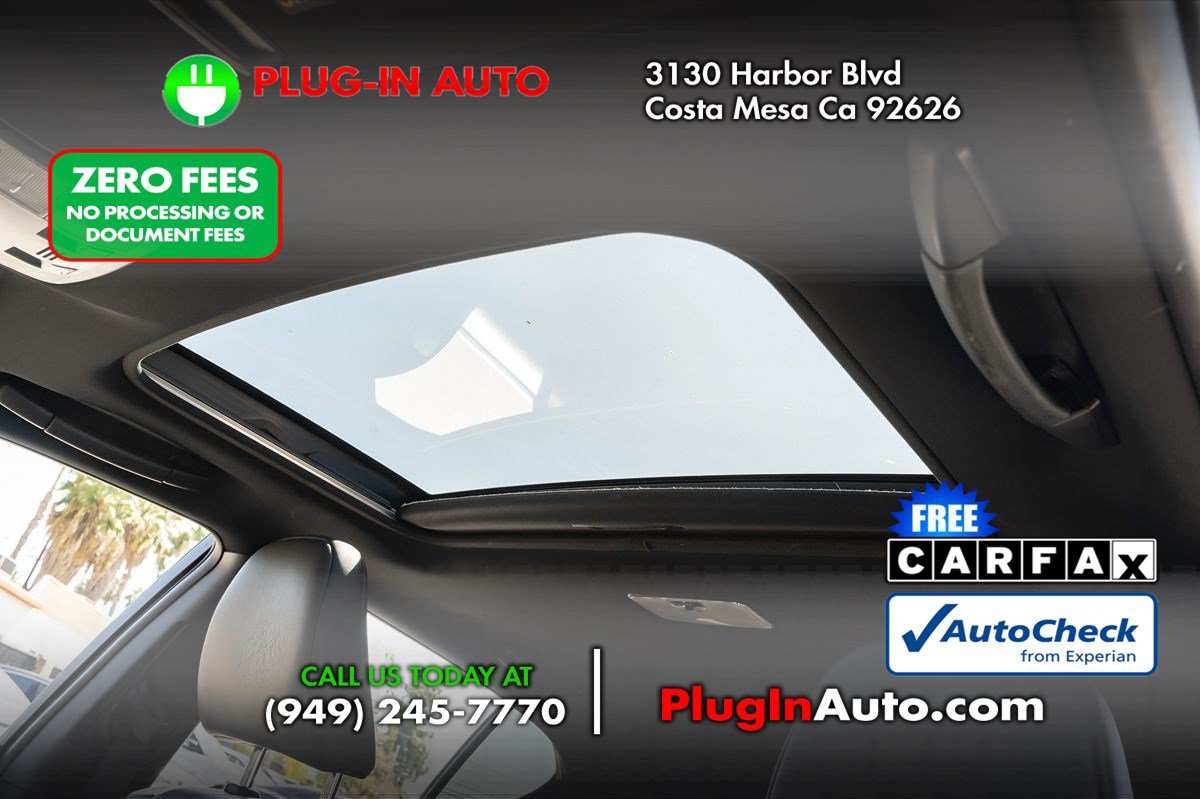 Used 2016 Lexus CT 200h w/ Navigation Package FWD image 10