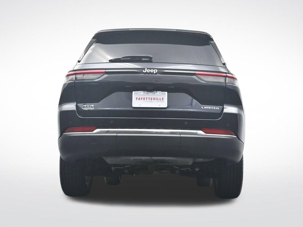 Used 2023 Jeep Grand Cherokee Limited AWD/4WD image 36