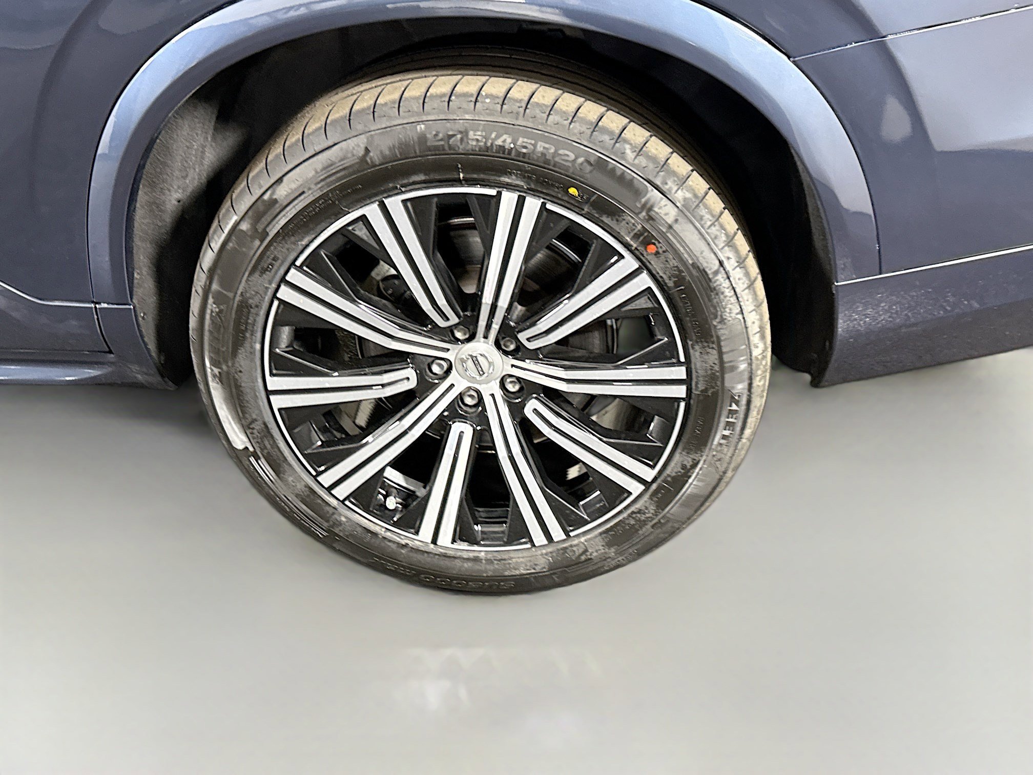 Used 2023 Volvo XC90 B5 Core w/ Protection Package AWD/4WD image 37