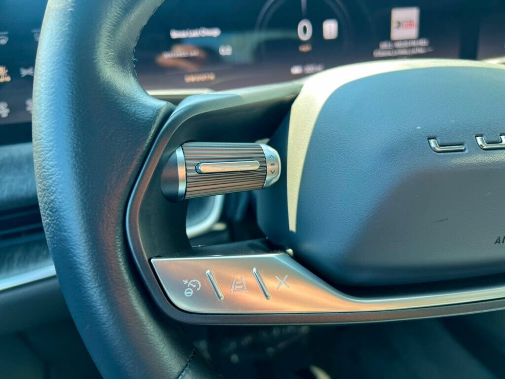 Used 2025 Lucid Air Pure RWD image 23